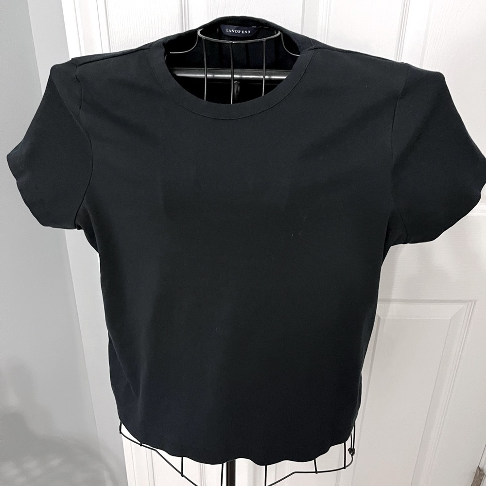 Lands End t-shirt.